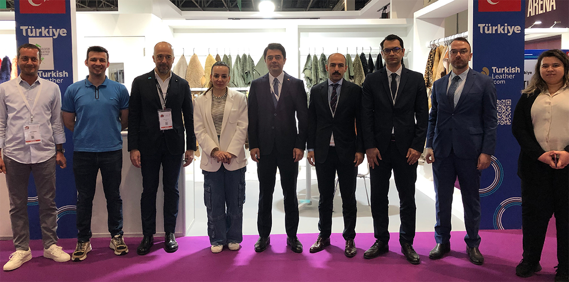 APLF- Leather and Materials+ Fuarının İkinci Gününde Türk Firmalarımızın Standları Ziyaret Edildi